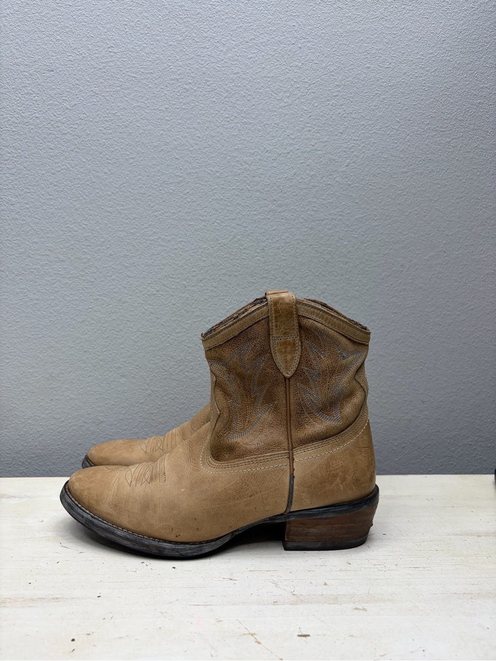 Ariat Brown Leather Billie Unbridled Short Side Zip Boots Size 7